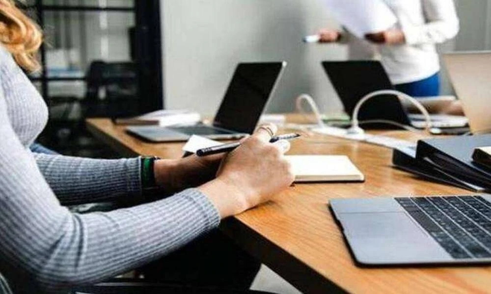 Κορονοϊός στην Κύπρο: Κατάργηση SafePass σε χώρους εργασίας και λιανικό εμπόριο